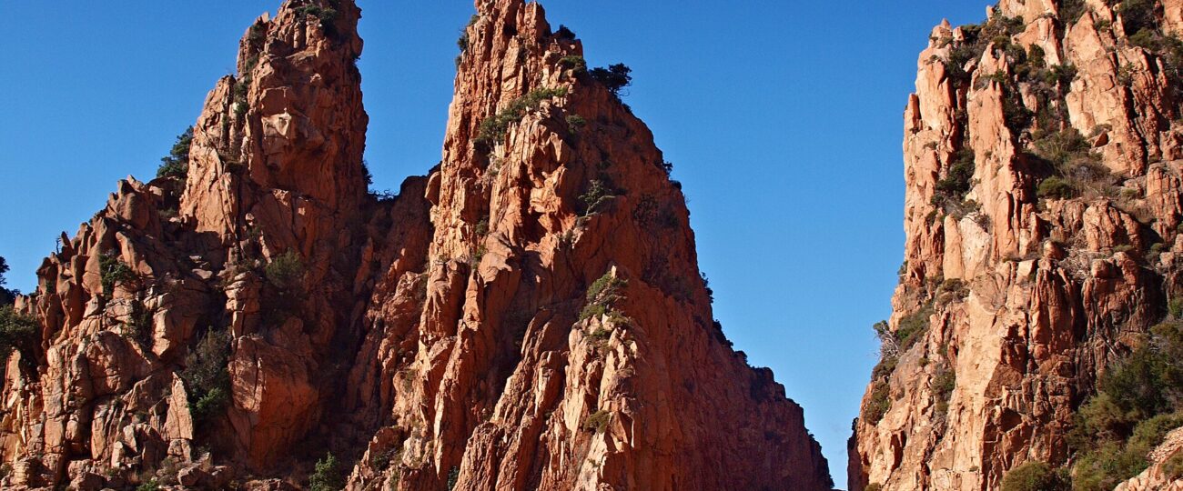 Les Calanche de Piana — spot chill UNESCO au coeur de la Corse-du-Sud.