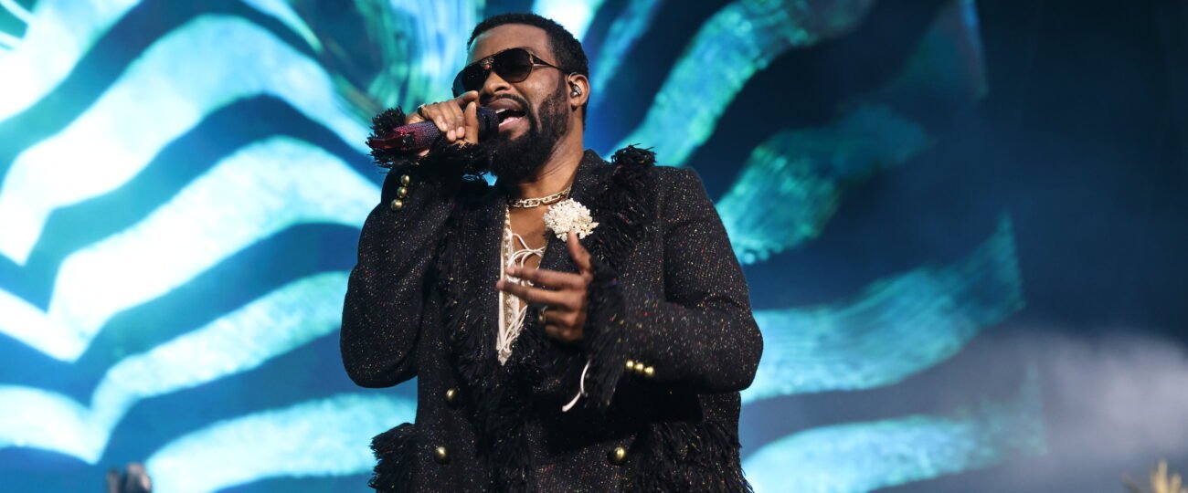 Photo live Fally Ipupa au Stade de France – mai 2026 (crédit Le Parisien)